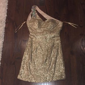 Sequin gold mini dress off shoulder size M